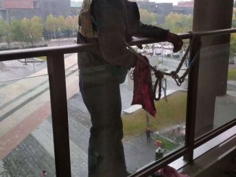 重慶渝中區保潔服務指南 物業保潔、水晶燈清洗及收費解析